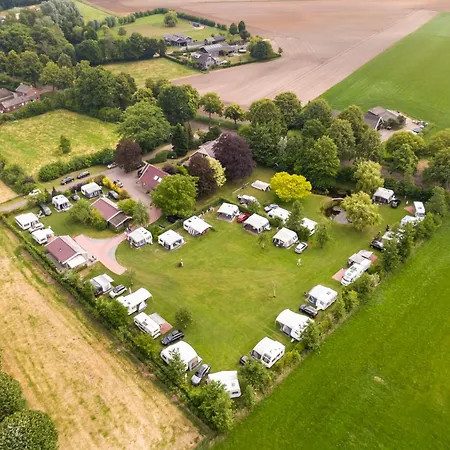 Feriepark Ruime Caravan Op Gezellige Minicamping *