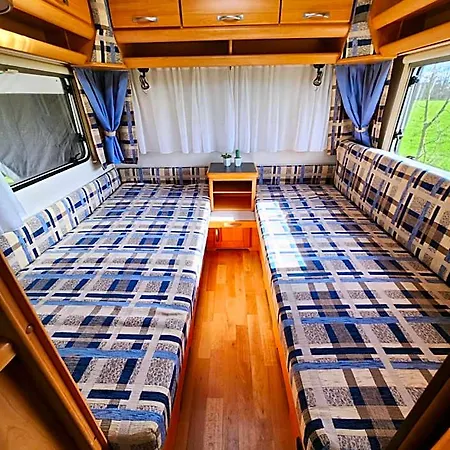 Ruime Caravan Op Gezellige Minicamping 홀리데이파크