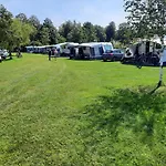 Ruime Caravan Op Gezellige Minicamping Lichtenvoorde