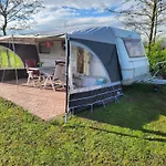 Ruime Caravan Op Gezellige Minicamping Parco vacanze