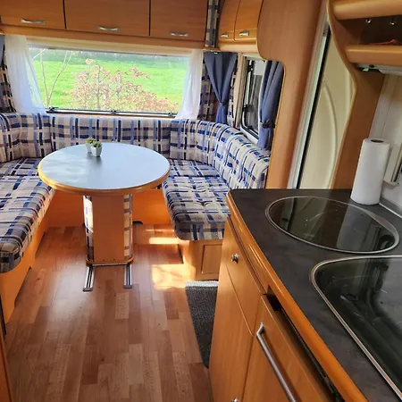 Ruime Caravan Op Gezellige Minicamping פארק נופש