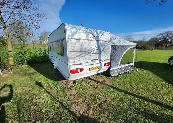 Ruime Caravan Op Gezellige Minicamping Parque de vacaciones *